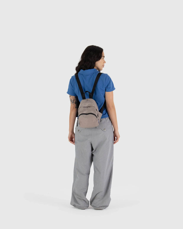 BAGGU | Dove Mini Nylon Backpack